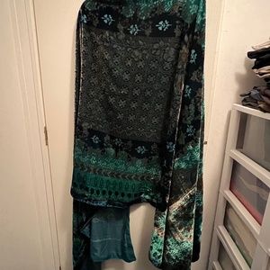 Salai Shop Gul Ahmed 4 piece velvet suit